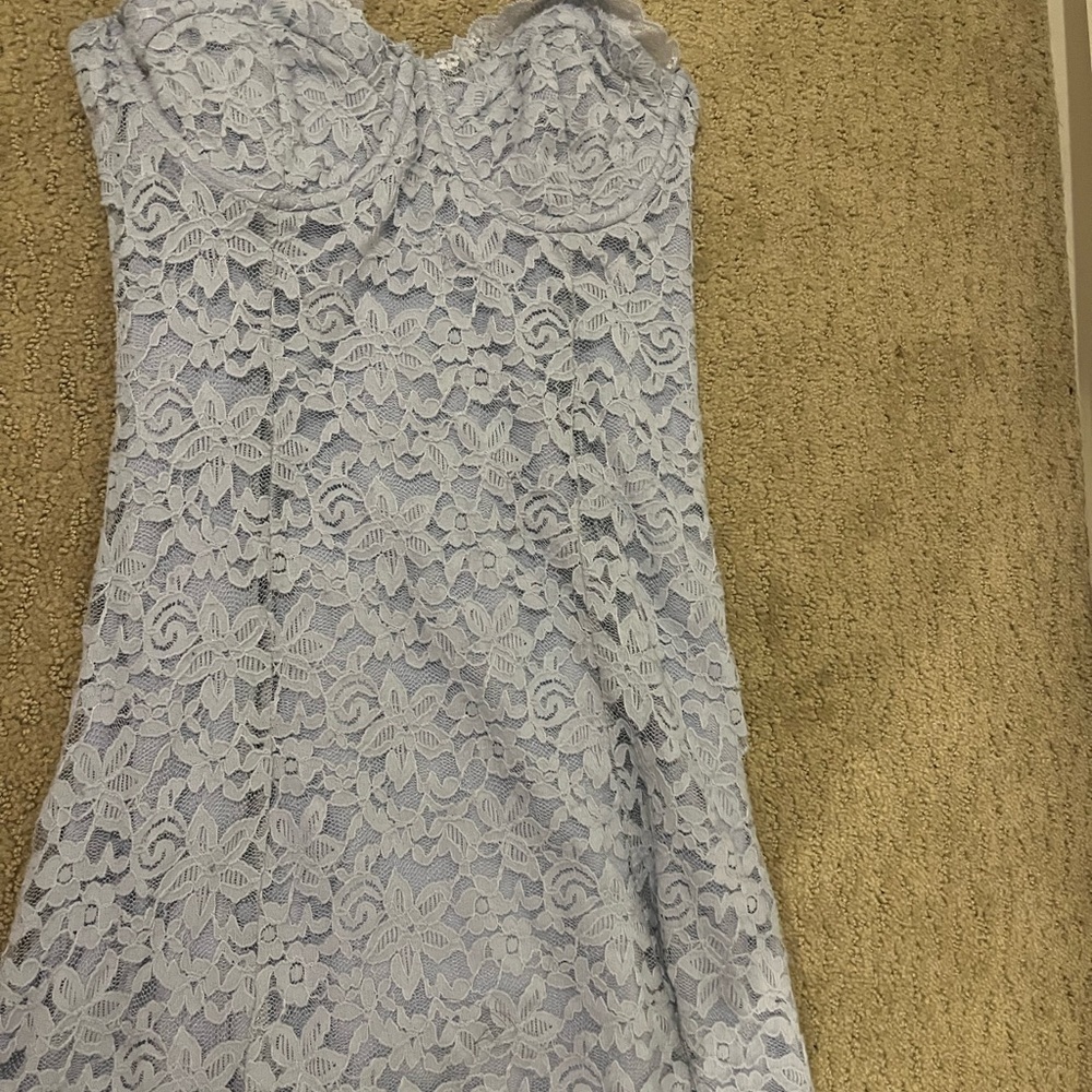 Elegant Lace Strapless Dress